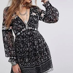 Free People black laced long sleeve floral embroidered dress, XS
